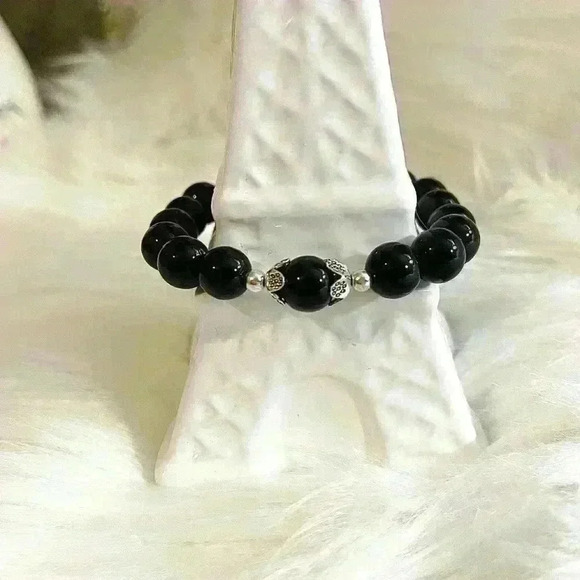 Onyx Natural Gemstone Bracelets with Flower Charm - Picture 4 of 5